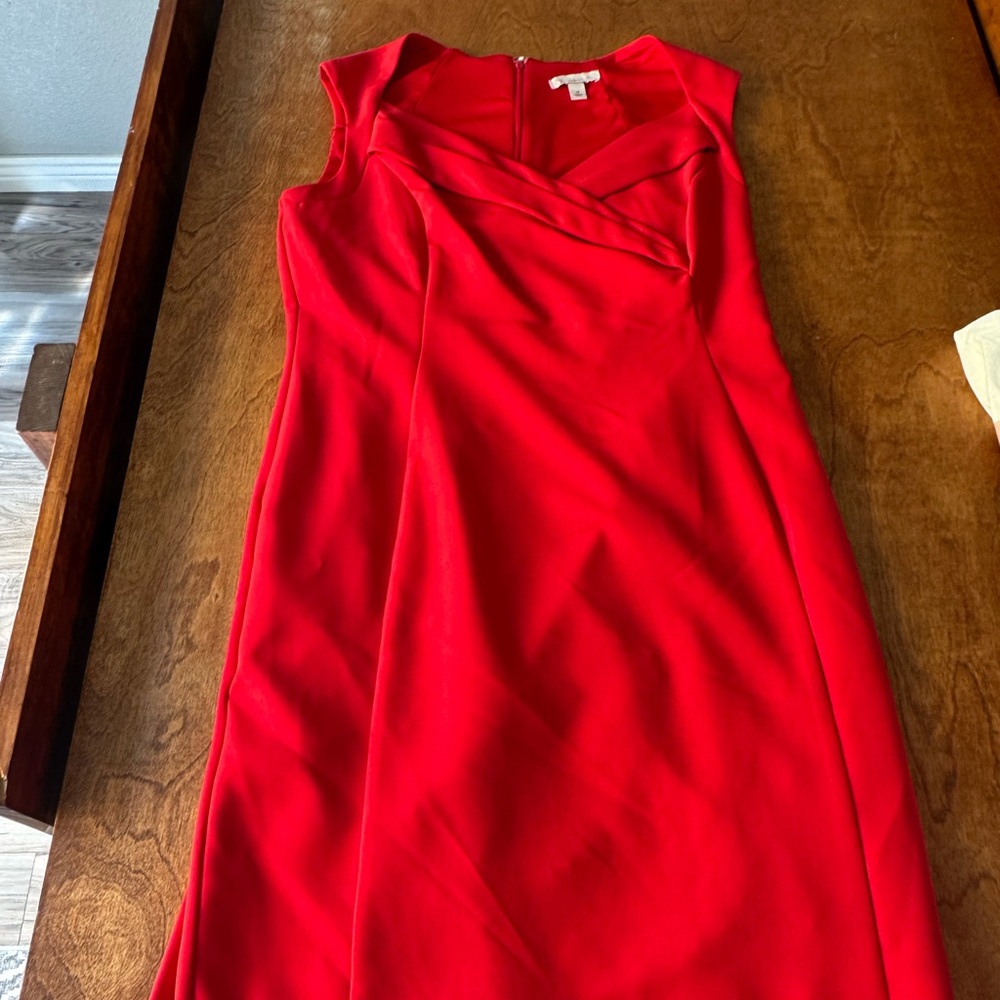 Elegant Red Sleeveless Dress
